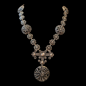 Collar de zamak Tomarza